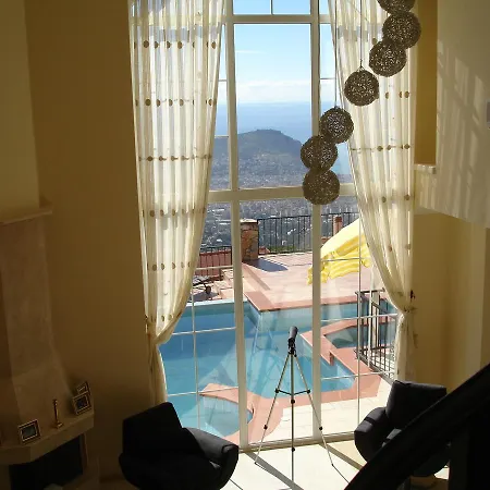 Villa Sakin Villas *